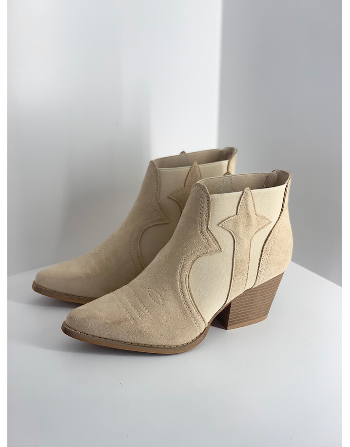 Lucy Cobb Footwear Sade Suede Ankle boots - Stone