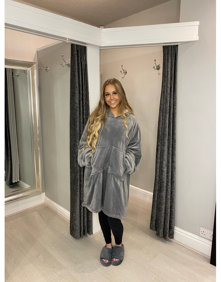 Lucy Cobb Snuggle Blanket Hoodie - Silver Grey