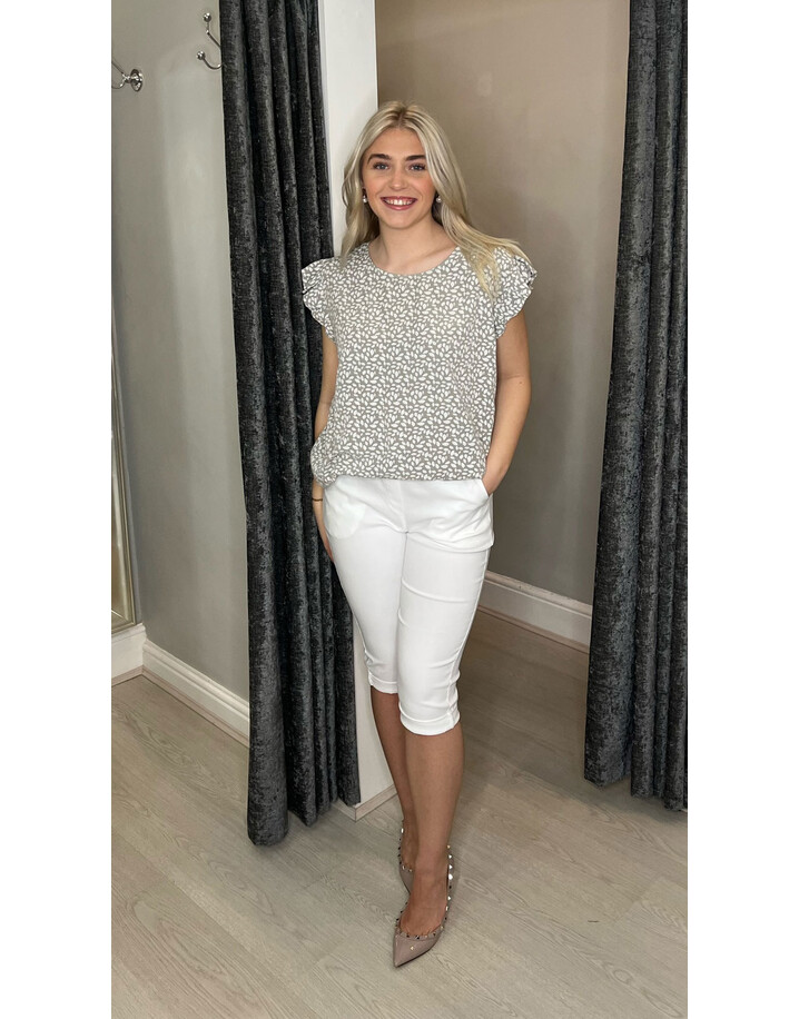 Lucy Cobb Magic Bermuda Shorts - White