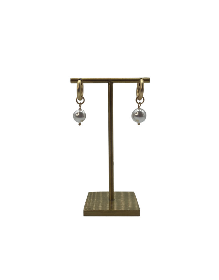 Big Metal London Soraya Pearl Drop Huggie Earrings - Gold