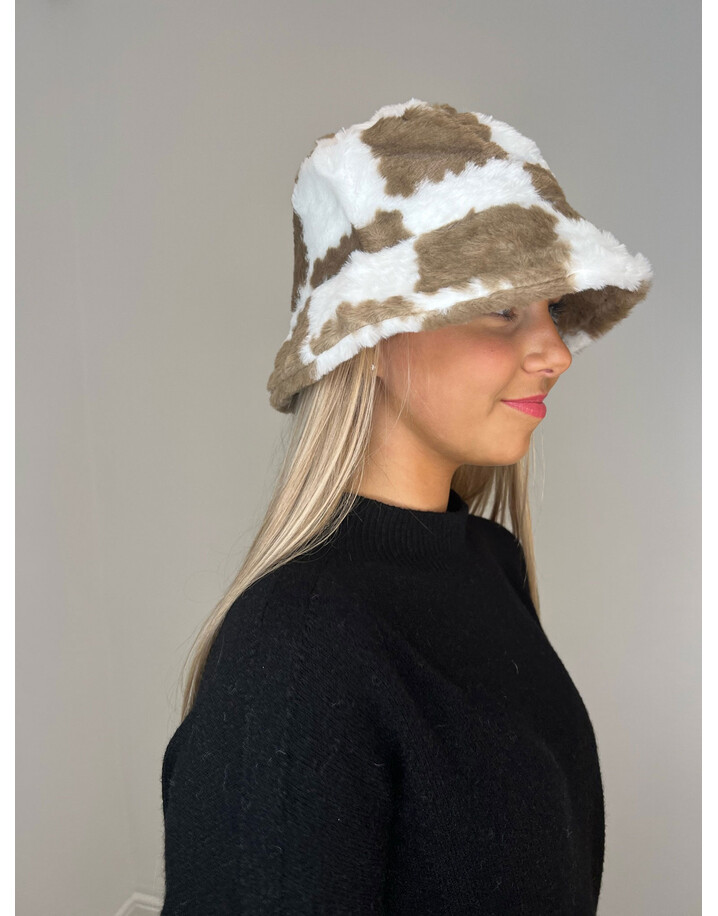 Lucy Cobb Accessories Carli Check Faux Fur Bucket Hat - Camel Mix 