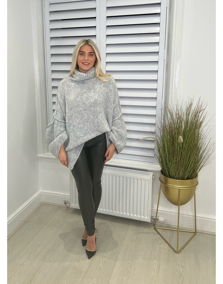 Lucy Cobb Carly Chunky Knit Jumper - Silver Grey