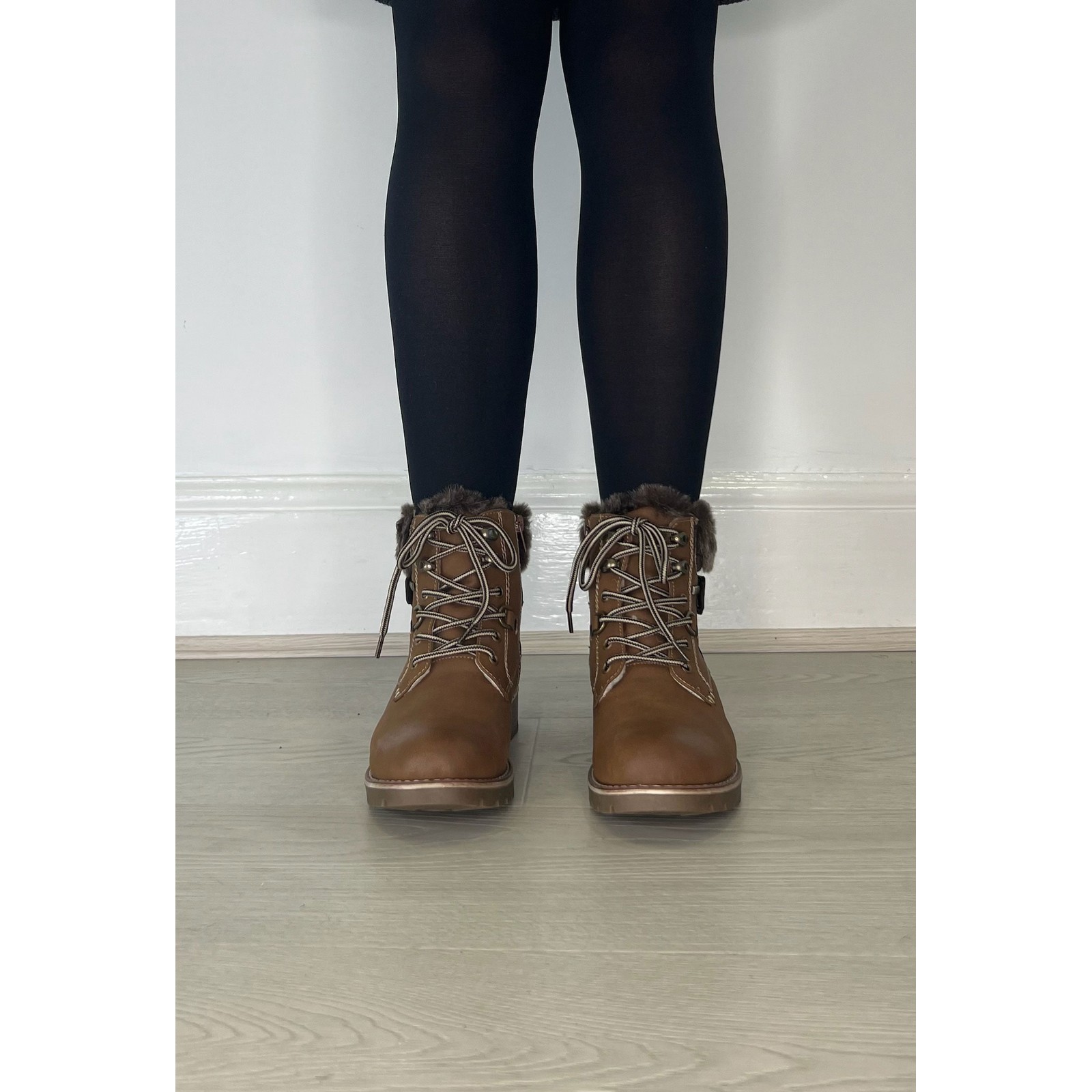 Lunar Shoes Ventnor Ankle Boot in Tan