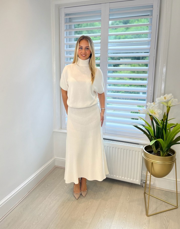 Lucy Cobb Riley Roll Neck Jumper - Ivory