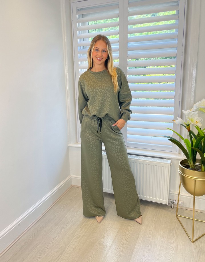 Lucy Cobb Carly Cheetah Sweatshirt & Trousers Co-ord  - Khaki
