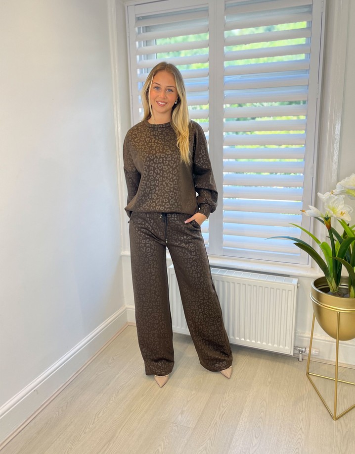 Lucy Cobb Carly Cheetah Sweatshirt & Trousers Co-ord  - Chocolate