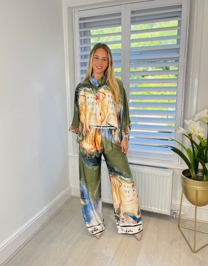 Lucy Cobb Landscape Print Satin Set - Khaki