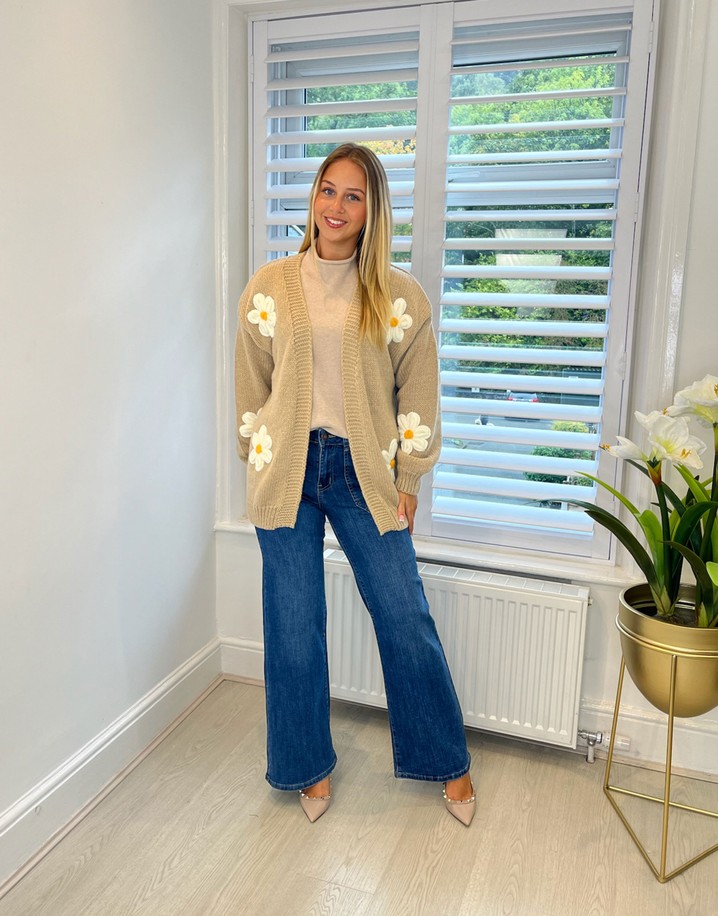 Lucy Cobb Daisy Cardigan - Beige