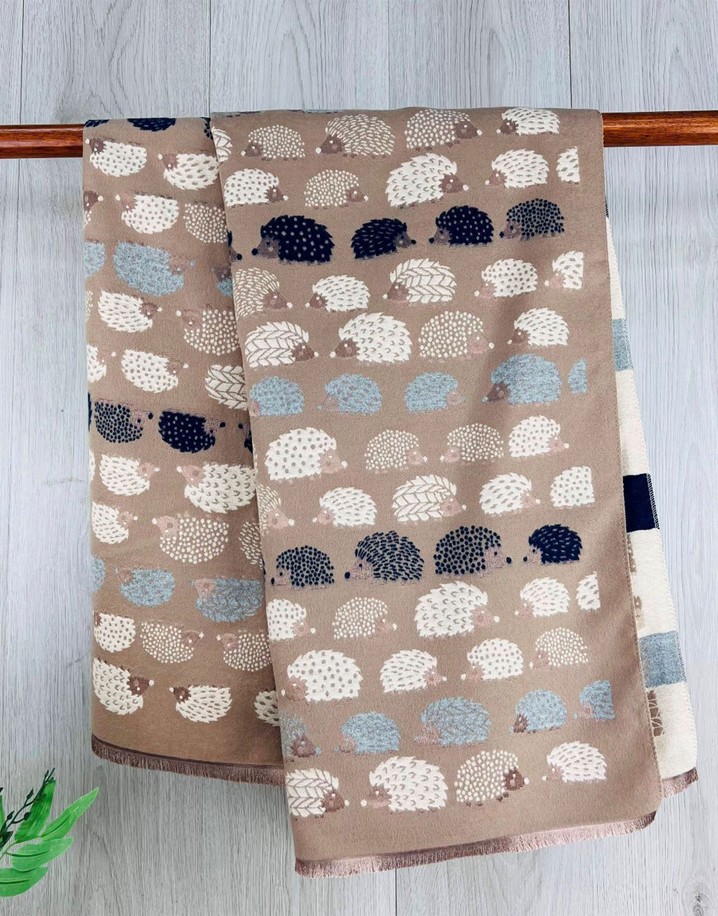Lucy Cobb Hedgehog Scarf - Mocha