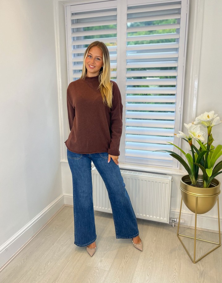 Lucy Cobb Leila Jumper in Fudge
