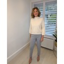 Bella 09 (7/8) No Cuff Ankle Grazers - Light Grey