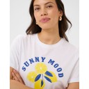Harda T-Shirt - White - Alternative 2